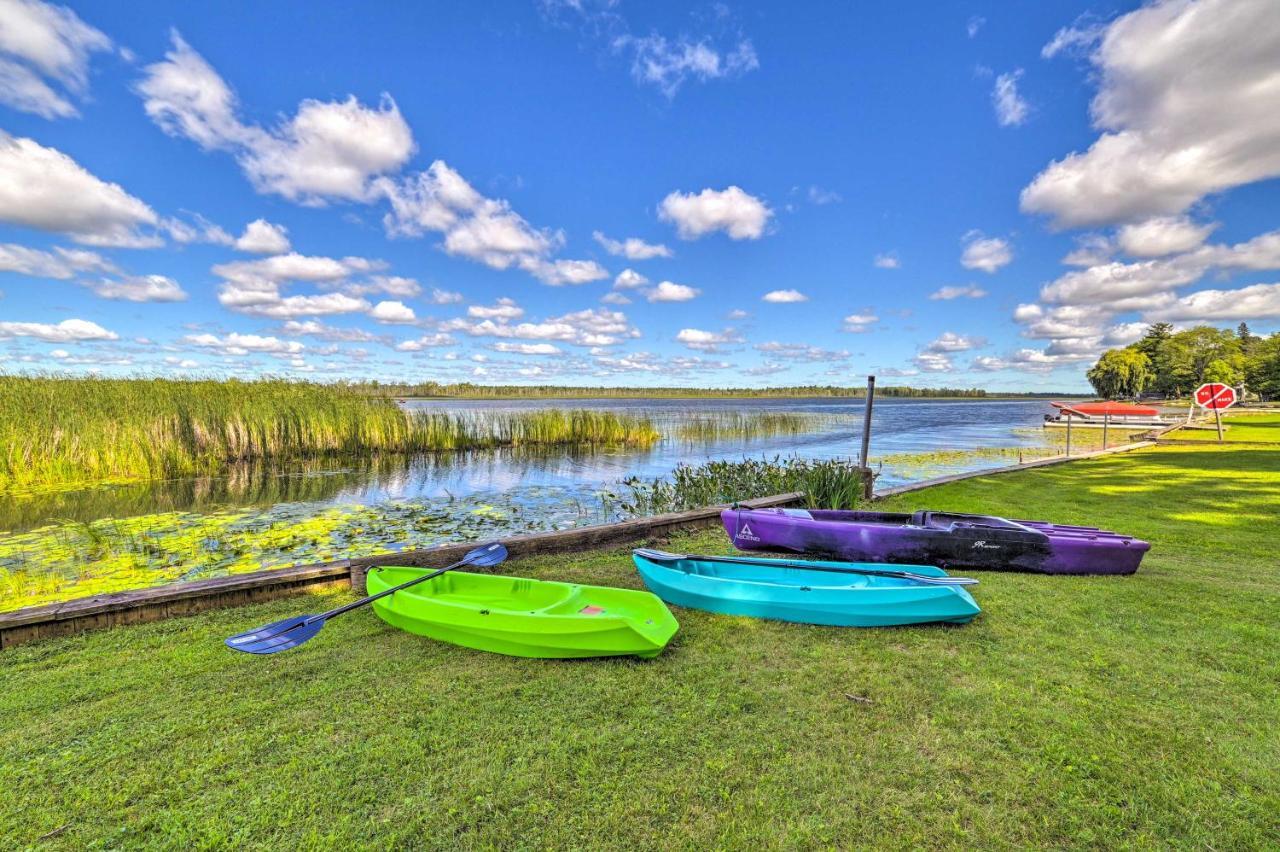East Tawas Lakefront Getaway With Kayaks And Deck ภายนอก รูปภาพ